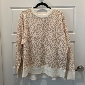 NWT Time & Tru cream and tan leopard print sweatshirt, size 2XG (20).